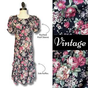 Vintage Dark Floral Dress CottageCore ShabbyChic Victorian Alt Ind Modest